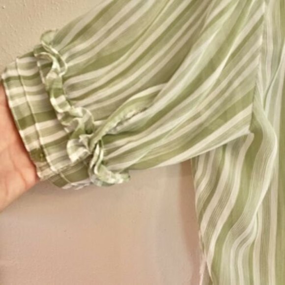 George Designs By Mark Eisen Sage Color Blouse Size XL Ruffle Blouse - Picture 8 of 9